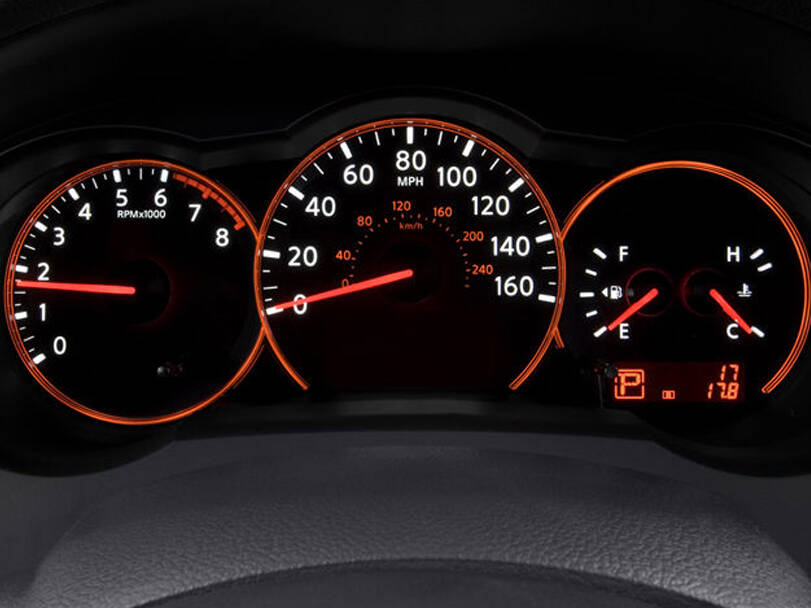 نيسان ألتيما الجيل الرابع (L32) Interior 