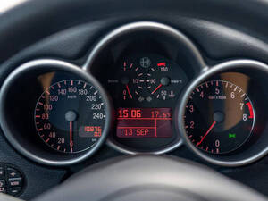 ألفا روميو 147 الداخلية 