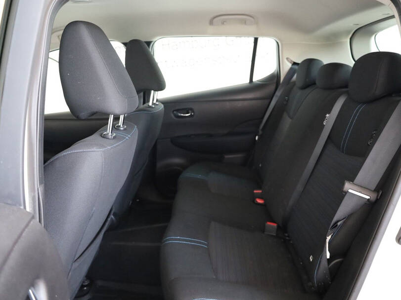 نيسان ليف 2025 Interior 