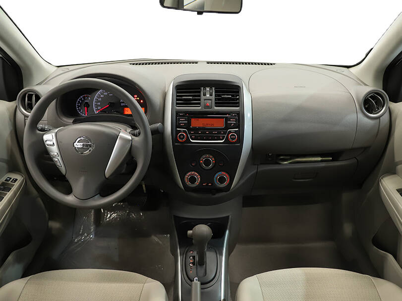 نيسان صني ن17 Interior 