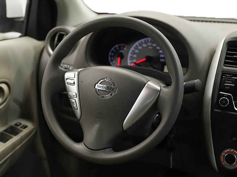 نيسان صني ن17 Interior 