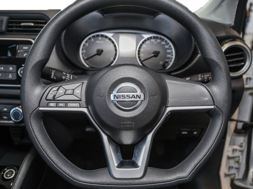 نيسان صني 2025 Interior 