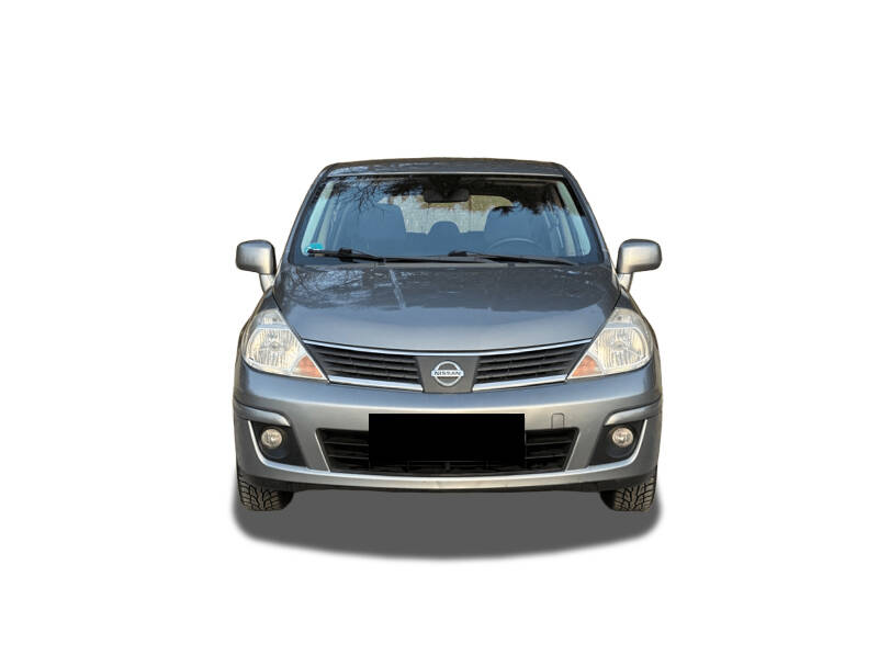 نيسان تيدا الجيل الأول (C11) Exterior 