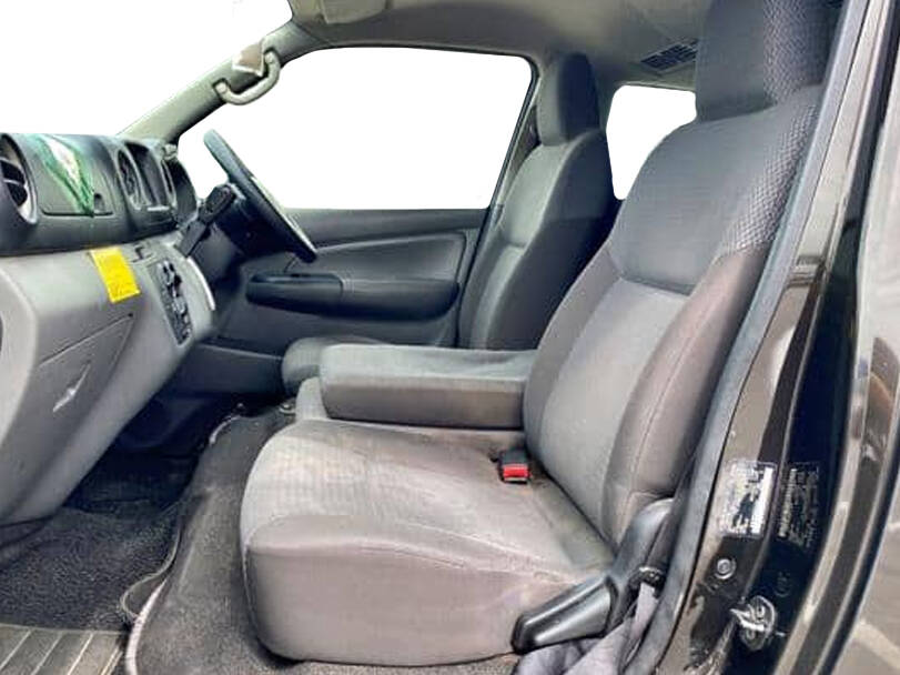 نيسان أورفان 2025 Interior 
