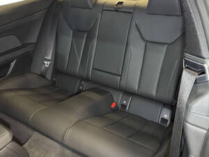 بي ام دبليو الفئة الرابعة الداخلية 