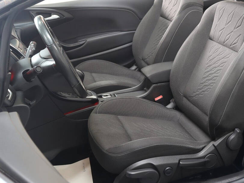Opel Cascada Interior 
