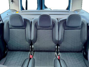 بيجو بارتنر الداخلية 