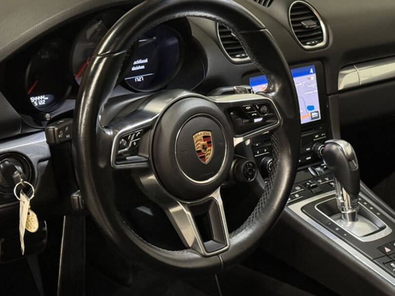 بورشه بوكستر 2025 Interior 