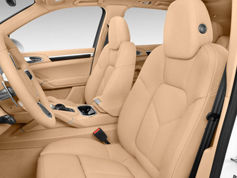 Porsche Cayenne 2nd (92A) Generation Interior 