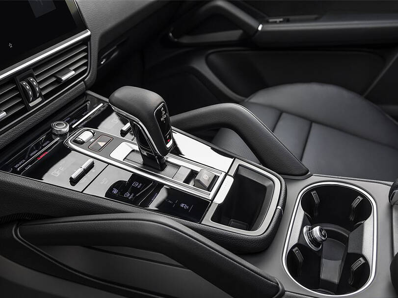 Porsche Cayenne 2025 Interior 