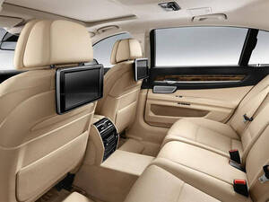 بي ام دبليو الفئة السابعة الداخلية 