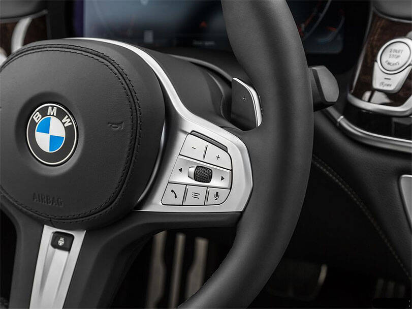 بي ام دبليو ٧ سيريز الجيل السادس (G11) Interior 