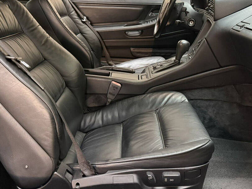بي ام دبليو ٨ سيريز الجيل الأول (E31) Interior 