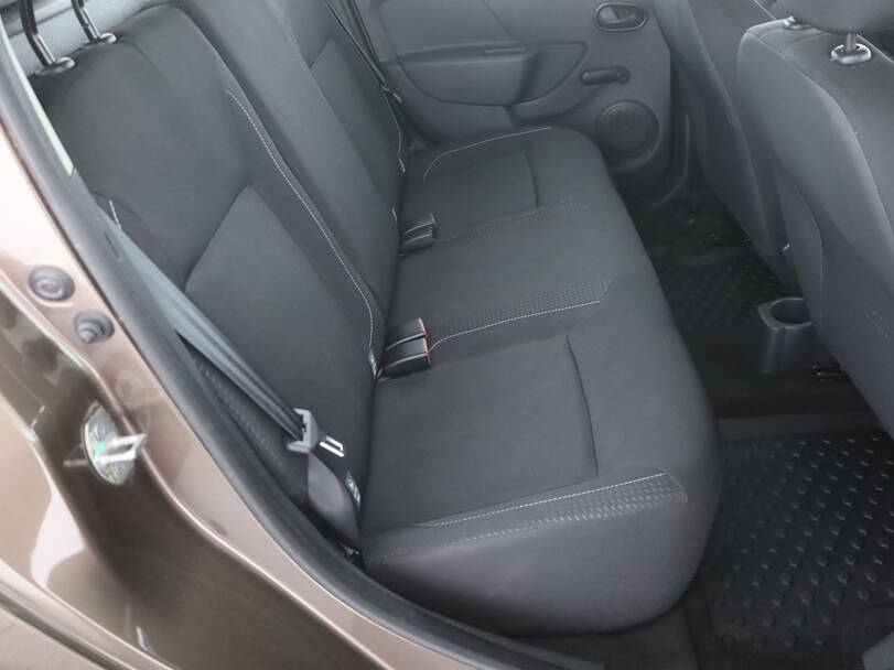 رينو لوغان الجيل الثاني (L52) Interior 