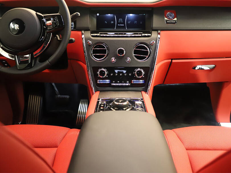 رولز رويس كالينان Interior 