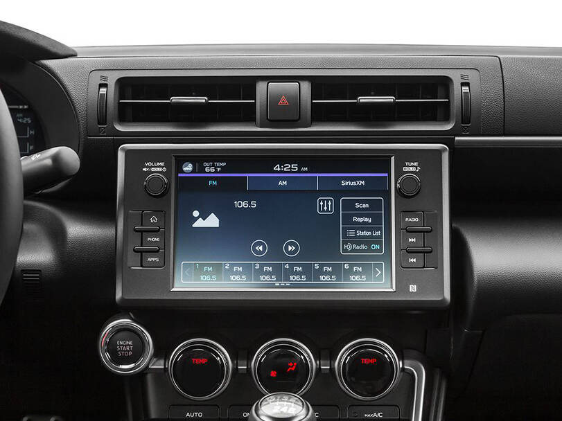 سوبارو بي آر زد Interior 