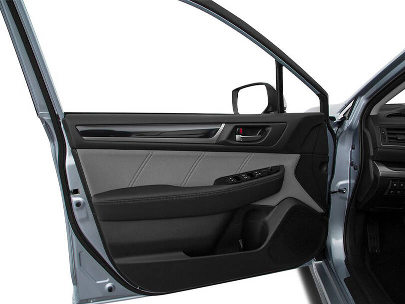 سوبارو ليجاسي Interior 