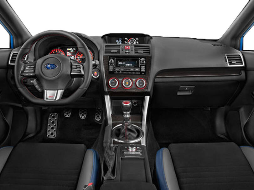 سوبارو دبليو آر إكس Interior 