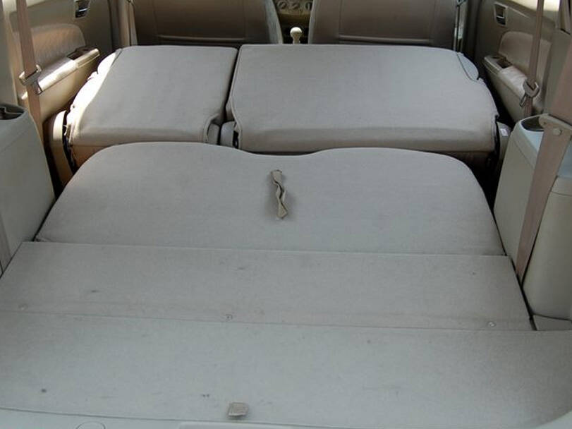سوزوكي إرتيجا Interior 