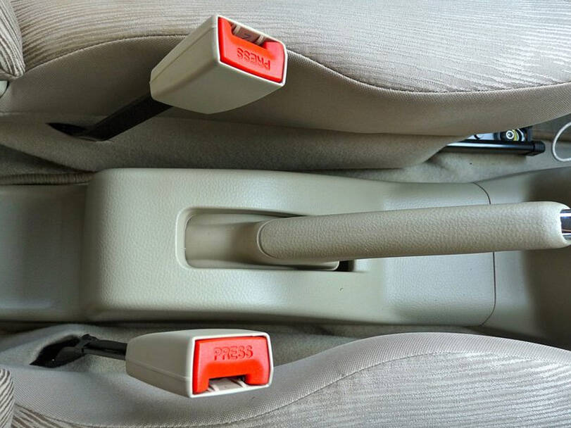 سوزوكي إرتيجا Interior 