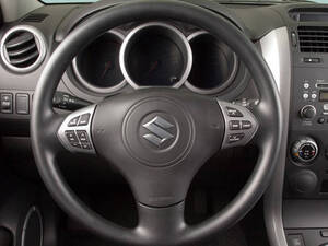  سوزوكي جراند فيتارا الداخلية 