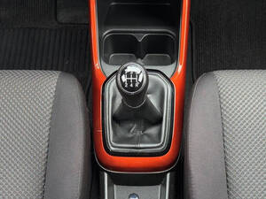  سوزوكي إغنيس الداخلية 