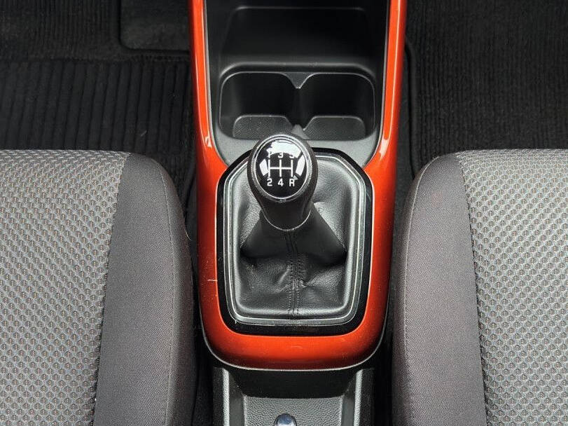 سوزوكي إغنيس 2025 Interior 