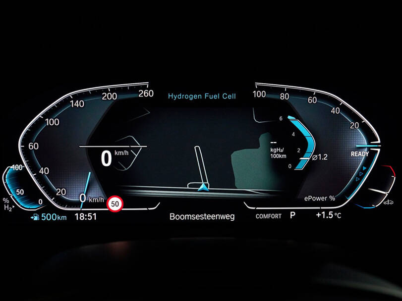 BMW iX5 2025 Interior 
