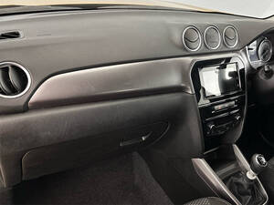  سوزوكي فيتارا الداخلية 