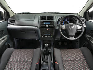 Toyota Avanza Interior 