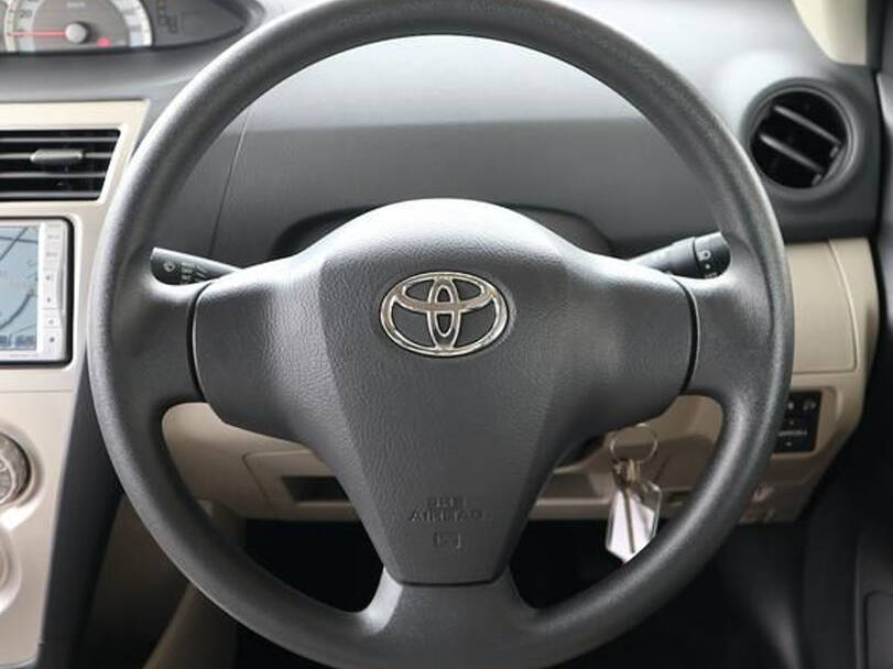 تويوتا بلتا الداخلية 