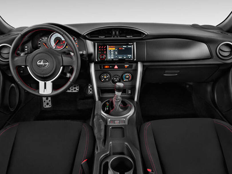 تويوتا جي آر ٨٦ الجيل الأول (ZN6) Interior 