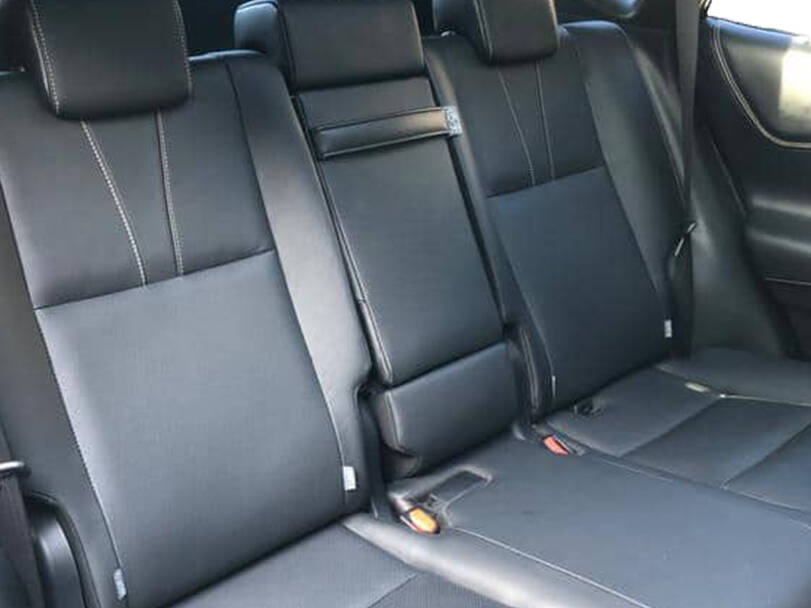Toyota Harrier 3rd (XU60) Generation Interior 