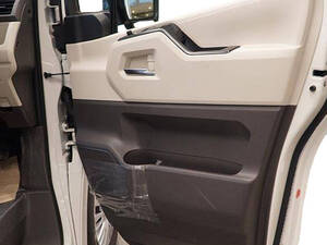 Toyota Hiace Interior 