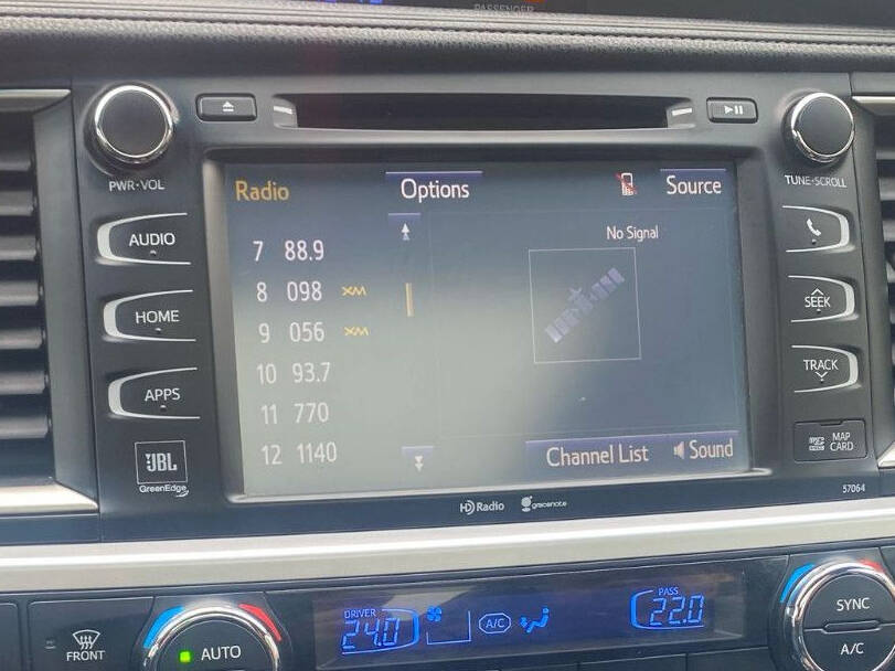 تويوتا هايلاندر الجيل الثالث (XU50) Interior 