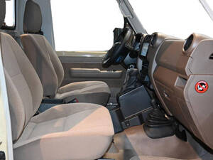 Toyota Land Cruiser Pick Up Interior 