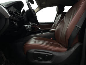 بي ام دبليو X5 الداخلية 