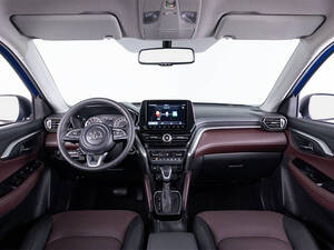 تويوتا أوربان كروزر الداخلية 