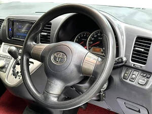 تويوتا ويش الداخلية 