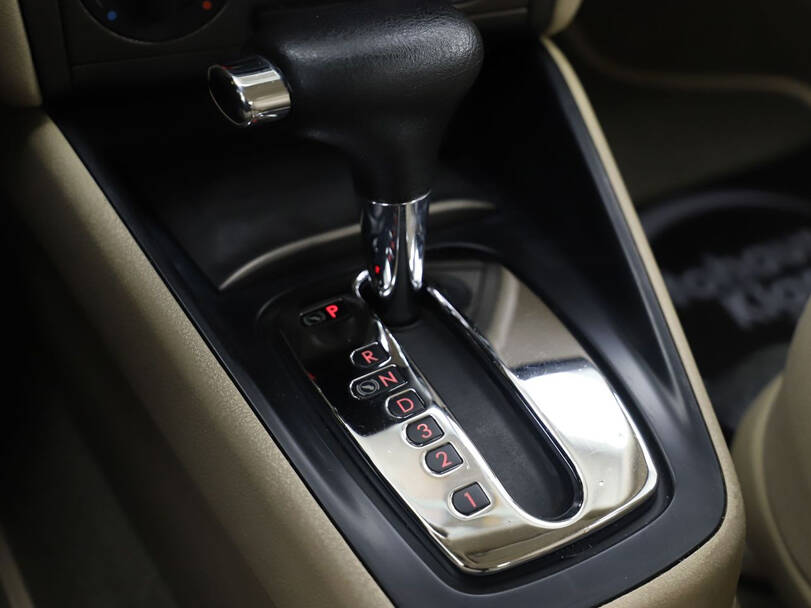 فولكس فاجن بورا Interior 