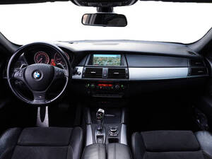 BMW X6 Interior 