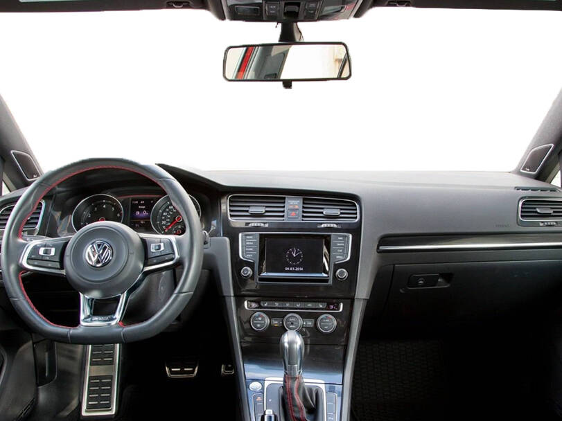 فولكس فاجن جولف جي تي آي Interior 