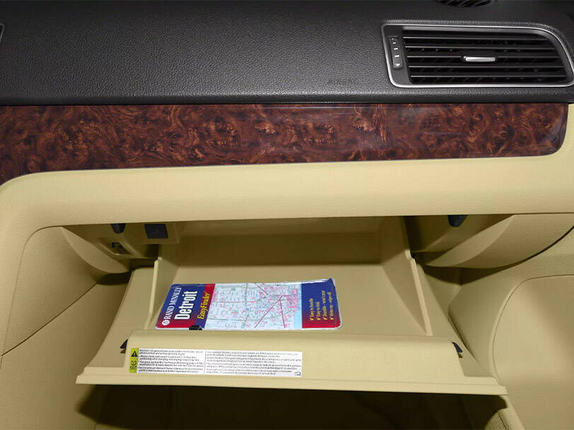 فولكس فاجن باسات 2025 Interior 