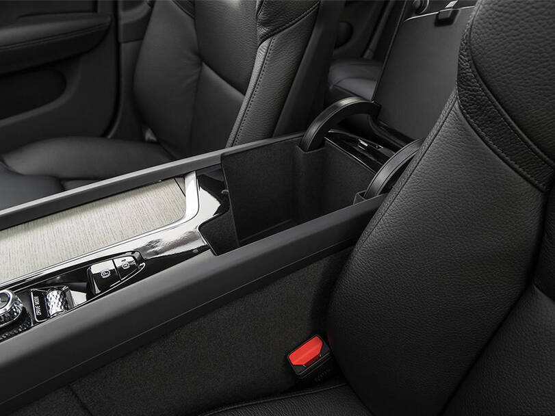 فولفو إس٦٠ Interior 