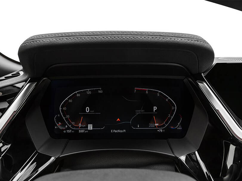 بي ام دبليو زد ٤ 2025 Interior 