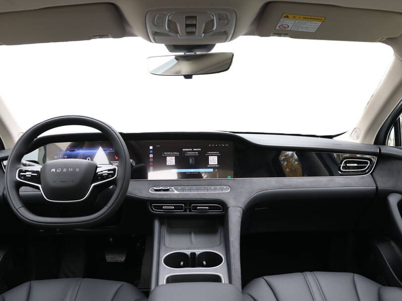 إم جي 8 2025 الداخلية 