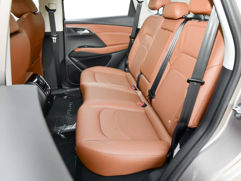 Borgward BX7 Interior 