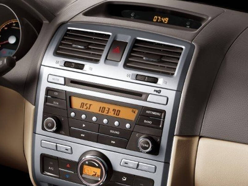 Brilliance FRV Cross Interior 