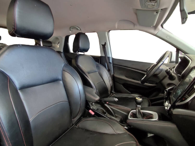بريليانس في ٣ Interior 