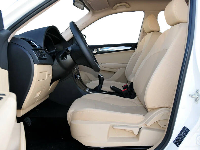 Brilliance V5 Interior 